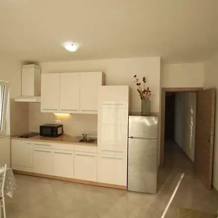 Appartement Ana - One Bedroom A2 *