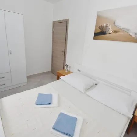 Ana - One Bedroom A2 Appartement