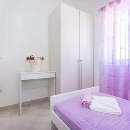 Ana - One Bedroom A2 Appartement